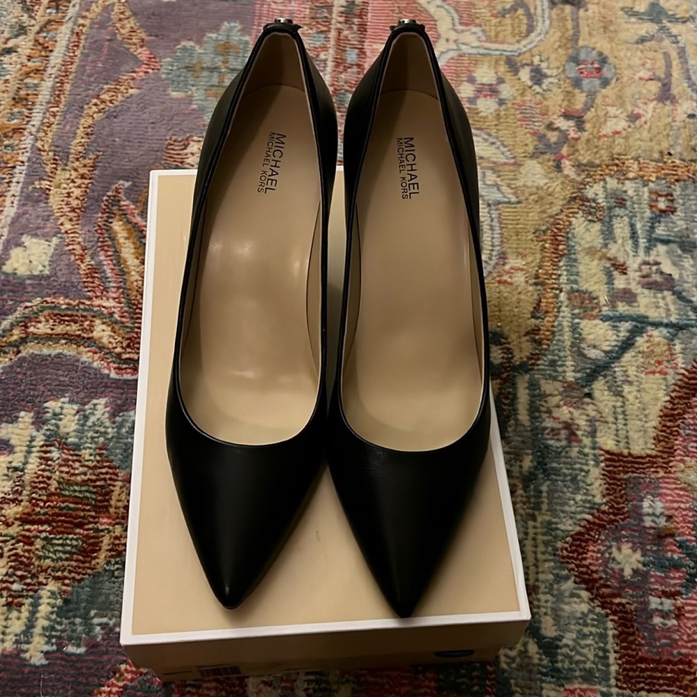 Michael Kors MK-FLEX MID PUMP 9 Leather